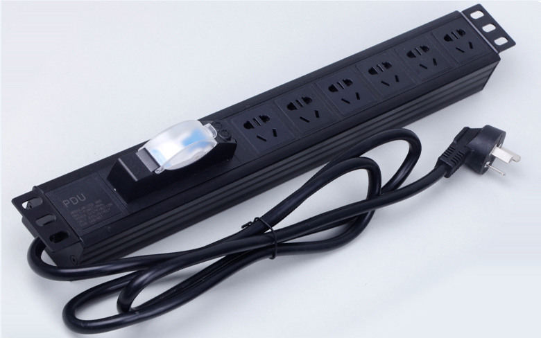 16A PDU 6位國標5孔10A 配16A空開 帶電源指示燈