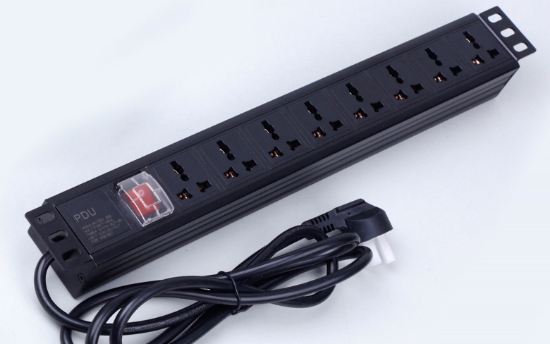 8位萬用孔PDU插座 帶燈雙斷開關  10A輸入 2米線