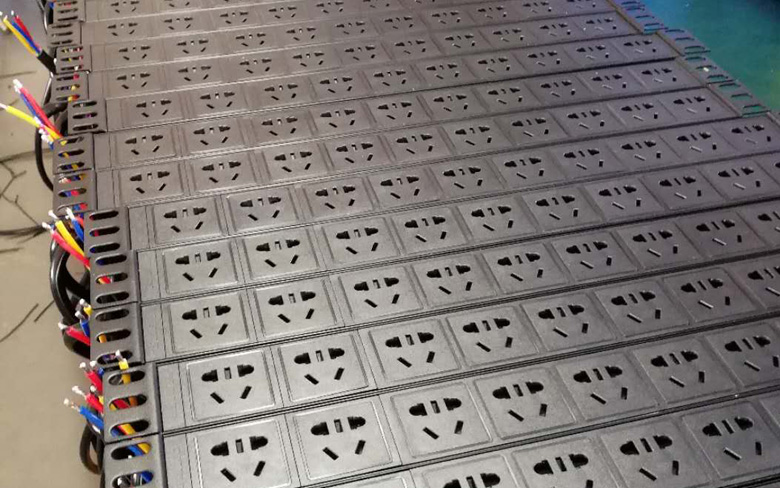 10位PDU插座 國標5孔10A 標準機柜PDU插座