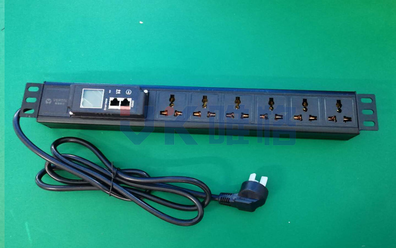 可拔插485智能PDU  遠(yuǎn)程監(jiān)測型PDU