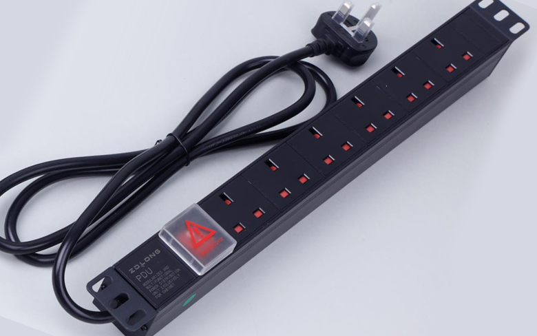 6位英式PDU插座，帶開關英標PDU插座